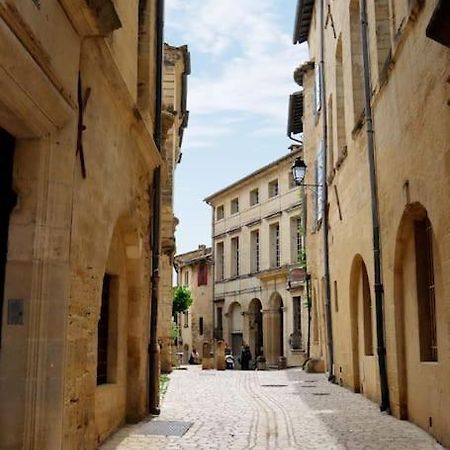 Uzes Centre Quartiers Des Arts Charme De L'Ancien Apartment Exterior photo
